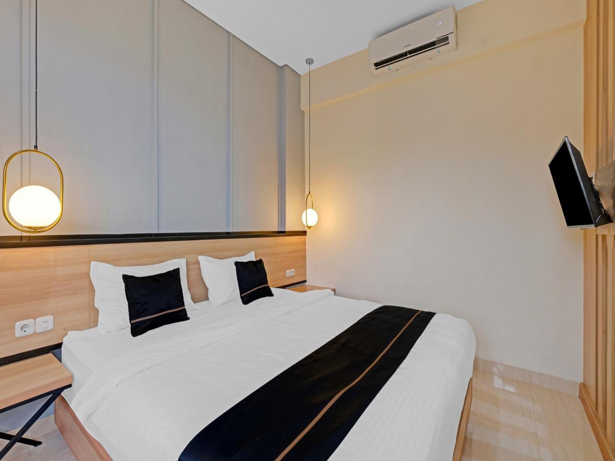 Homi Stay Surakarta  Bagian luar foto