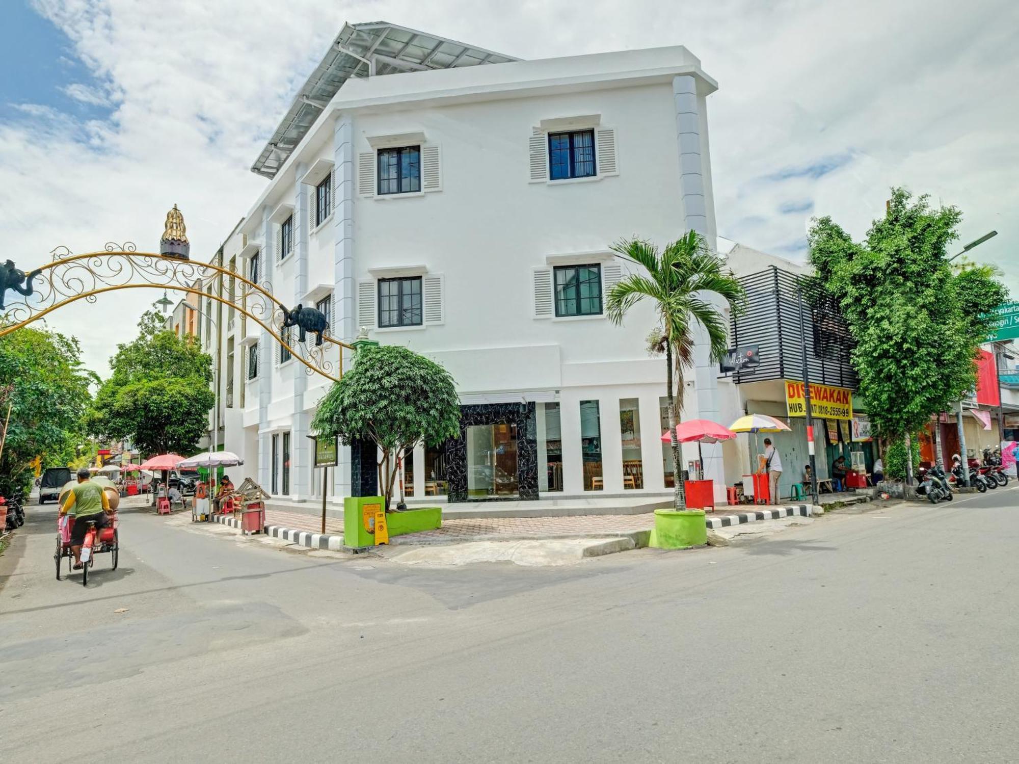 Homi Stay Surakarta  Bagian luar foto