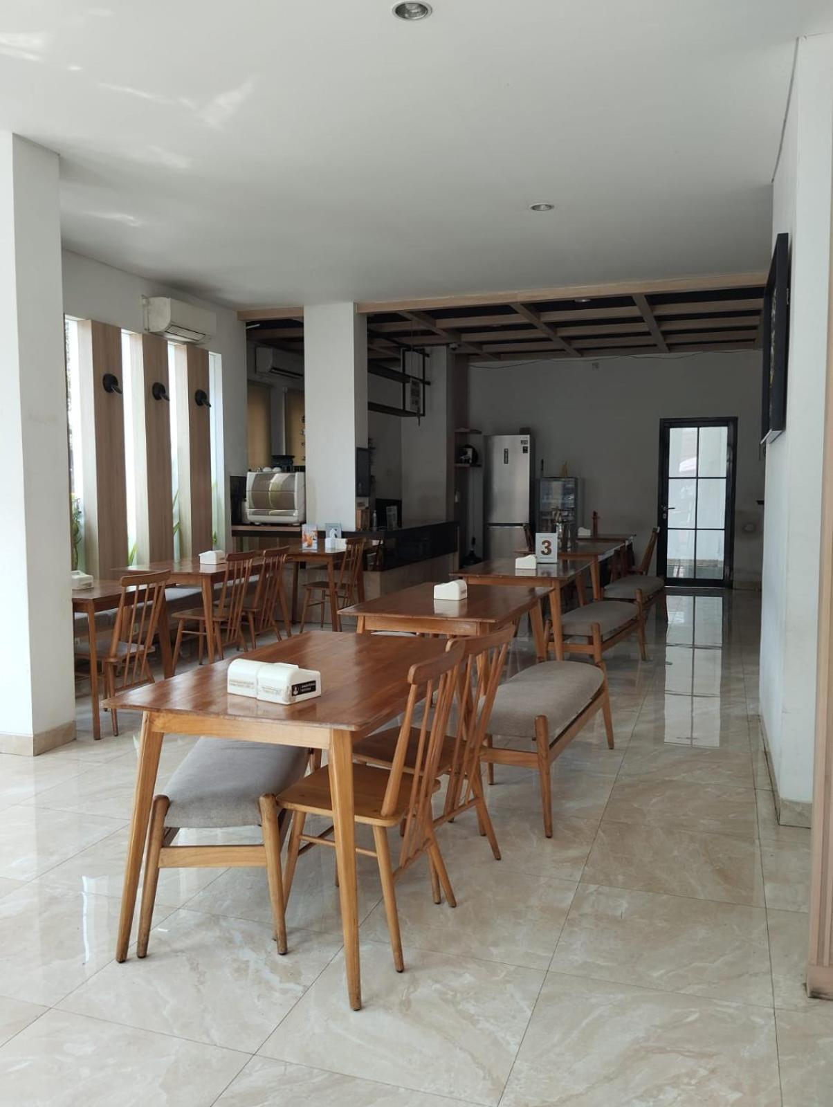Homi Stay Surakarta  Bagian luar foto